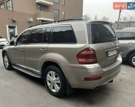 Сірий Мерседес ГЛ-Клас, об'ємом двигуна 4.67 л та пробігом 290 тис. км за 11500 $, фото 6 на Automoto.ua