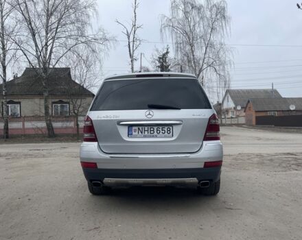 Серый Мерседес ГЛ-класс, объемом двигателя 4 л и пробегом 320 тыс. км за 9830 $, фото 10 на Automoto.ua