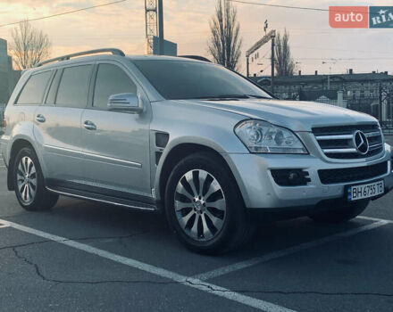 Серый Мерседес ГЛ-класс, объемом двигателя 2.99 л и пробегом 186 тыс. км за 15999 $, фото 1 на Automoto.ua
