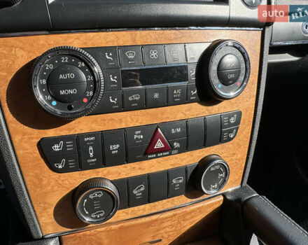 Серый Мерседес ГЛ-класс, объемом двигателя 5.46 л и пробегом 288 тыс. км за 13000 $, фото 28 на Automoto.ua