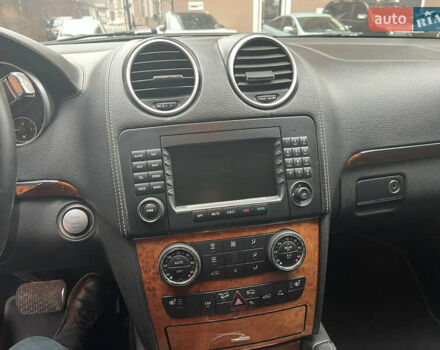 Сірий Мерседес ГЛ-Клас, об'ємом двигуна 4.67 л та пробігом 290 тис. км за 11500 $, фото 27 на Automoto.ua