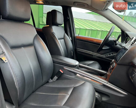 Серый Мерседес ГЛ-класс, объемом двигателя 2.99 л и пробегом 646 тыс. км за 9999 $, фото 30 на Automoto.ua