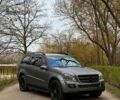 Сірий Мерседес ГЛ-Клас, об'ємом двигуна 4.7 л та пробігом 342 тис. км за 10000 $, фото 1 на Automoto.ua