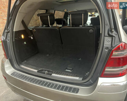 Сірий Мерседес ГЛ-Клас, об'ємом двигуна 4.67 л та пробігом 290 тис. км за 11500 $, фото 17 на Automoto.ua