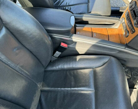 Серый Мерседес ГЛ-класс, объемом двигателя 5.46 л и пробегом 288 тыс. км за 13000 $, фото 13 на Automoto.ua