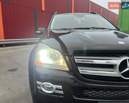 Серый Мерседес ГЛ-класс, объемом двигателя 2.99 л и пробегом 646 тыс. км за 9999 $, фото 3 на Automoto.ua