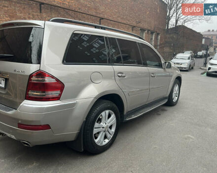 Сірий Мерседес ГЛ-Клас, об'ємом двигуна 4.67 л та пробігом 290 тис. км за 11500 $, фото 8 на Automoto.ua