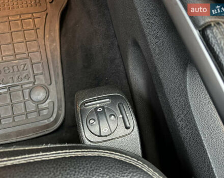 Серый Мерседес ГЛ-класс, объемом двигателя 2.99 л и пробегом 646 тыс. км за 9999 $, фото 22 на Automoto.ua