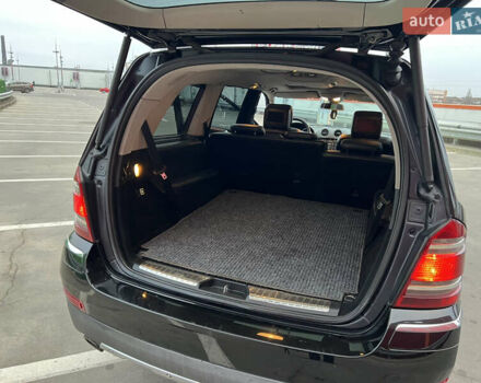 Серый Мерседес ГЛ-класс, объемом двигателя 2.99 л и пробегом 646 тыс. км за 9999 $, фото 42 на Automoto.ua