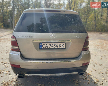 Мерседес ГЛ-класс 2007 в Умани на Automoto.ua Серый Мерседес ГЛ-класс, объемом двигателя 3 л и пробегом 312 тыс. км за 13500 $, фото 4 на Automoto.ua