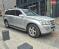 Сірий Мерседес ГЛ-Клас, об'ємом двигуна 5.46 л та пробігом 320 тис. км за 12500 $, фото 1 на Automoto.ua