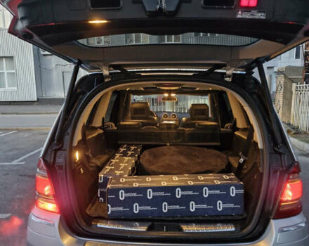 Сірий Мерседес ГЛ-Клас, об'ємом двигуна 5.46 л та пробігом 270 тис. км за 13200 $, фото 5 на Automoto.ua