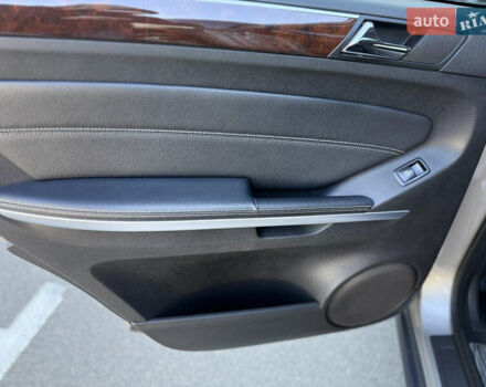 Серый Мерседес ГЛ-класс, объемом двигателя 4.66 л и пробегом 248 тыс. км за 8999 $, фото 19 на Automoto.ua