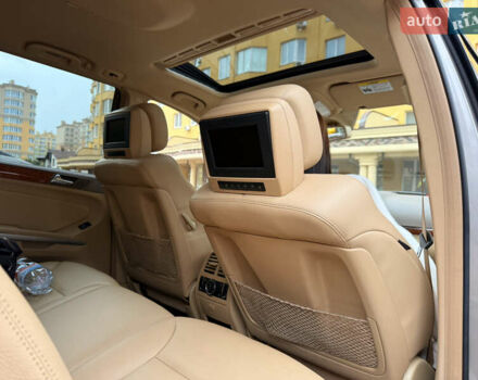 Сірий Мерседес ГЛ-Клас, об'ємом двигуна 4.66 л та пробігом 150 тис. км за 17500 $, фото 6 на Automoto.ua