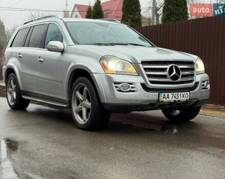 Серый Мерседес ГЛ-класс, объемом двигателя 5.46 л и пробегом 137 тыс. км за 15000 $, фото 4 на Automoto.ua