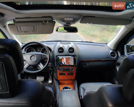 Мерседес ГЛ-класс 2008 в Богуславе на Automoto.ua Серый Мерседес ГЛ-класс, объемом двигателя 2.99 л и пробегом 265 тыс. км за 19499 $, фото 31 на Automoto.ua