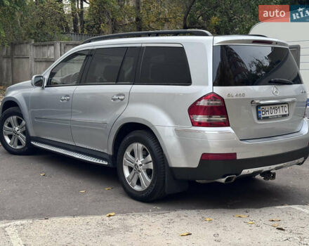 Мерседес ГЛ-класс 2008 в Одессе на Automoto.ua Серый Мерседес ГЛ-класс, объемом двигателя 4.66 л и пробегом 186 тыс. км за 13999 $, фото 3 на Automoto.ua