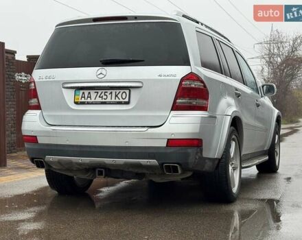 Серый Мерседес ГЛ-класс, объемом двигателя 5.46 л и пробегом 137 тыс. км за 15000 $, фото 12 на Automoto.ua
