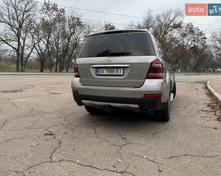 Сірий Мерседес ГЛ-Клас, об'ємом двигуна 2.99 л та пробігом 410 тис. км за 14000 $, фото 8 на Automoto.ua