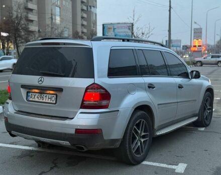 Серый Мерседес ГЛ-класс, объемом двигателя 3 л и пробегом 304 тыс. км за 15000 $, фото 3 на Automoto.ua