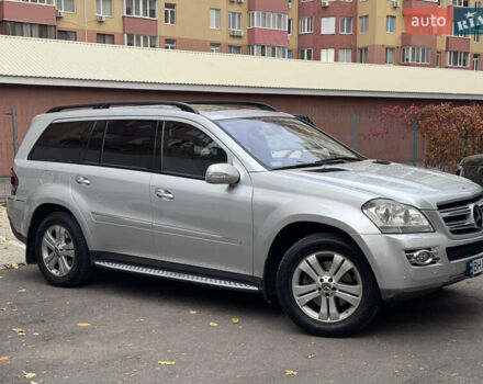 Мерседес ГЛ-класс 2008 в Одессе на Automoto.ua Серый Мерседес ГЛ-класс, объемом двигателя 4.66 л и пробегом 186 тыс. км за 13999 $, фото 1 на Automoto.ua