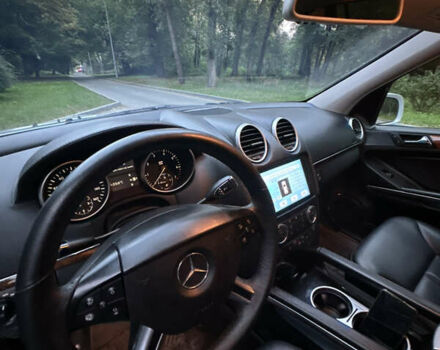 Мерседес ГЛ-класс 2008 в Киеве на Automoto.ua Серый Мерседес ГЛ-класс, объемом двигателя 4.66 л и пробегом 379 тыс. км за 8450 $, фото 15 на Automoto.ua