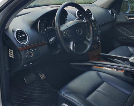 Мерседес ГЛ-класс 2008 в Богуславе на Automoto.ua Серый Мерседес ГЛ-класс, объемом двигателя 2.99 л и пробегом 265 тыс. км за 19499 $, фото 22 на Automoto.ua
