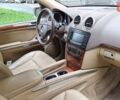 Сірий Мерседес ГЛ-Клас, об'ємом двигуна 4.66 л та пробігом 280 тис. км за 8000 $, фото 2 на Automoto.ua