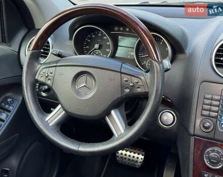 Серый Мерседес ГЛ-класс, объемом двигателя 5.46 л и пробегом 137 тыс. км за 15000 $, фото 32 на Automoto.ua