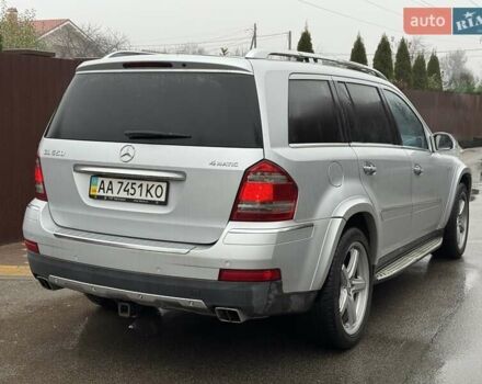 Серый Мерседес ГЛ-класс, объемом двигателя 5.46 л и пробегом 137 тыс. км за 15000 $, фото 11 на Automoto.ua