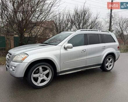 Серый Мерседес ГЛ-класс, объемом двигателя 5.46 л и пробегом 137 тыс. км за 15000 $, фото 21 на Automoto.ua