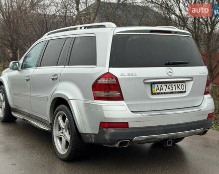 Серый Мерседес ГЛ-класс, объемом двигателя 5.46 л и пробегом 137 тыс. км за 15000 $, фото 24 на Automoto.ua