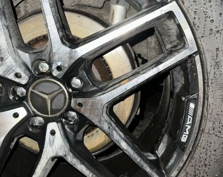 Серый Мерседес ГЛ-класс, объемом двигателя 3 л и пробегом 304 тыс. км за 15000 $, фото 6 на Automoto.ua