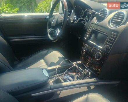 Сірий Мерседес ГЛ-Клас, об'ємом двигуна 3 л та пробігом 250 тис. км за 15200 $, фото 14 на Automoto.ua