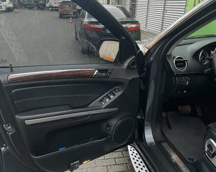 Мерседес ГЛ-Клас 2010 у Києві на Automoto.ua Сірий Мерседес ГЛ-Клас, об'ємом двигуна 2.99 л та пробігом 268 тис. км за 24200 $, фото 20 на Automoto.ua