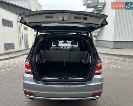 Серый Мерседес ГЛ-класс, объемом двигателя 2.99 л и пробегом 232 тыс. км за 16900 $, фото 31 на Automoto.ua