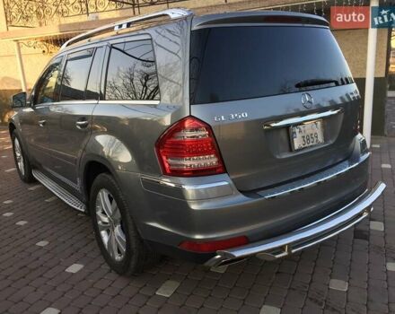Серый Мерседес ГЛ-класс, объемом двигателя 3 л и пробегом 133 тыс. км за 23000 $, фото 7 на Automoto.ua