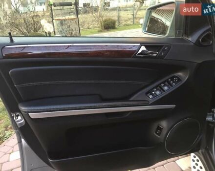 Серый Мерседес ГЛ-класс, объемом двигателя 3 л и пробегом 133 тыс. км за 23000 $, фото 30 на Automoto.ua