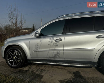 Серый Мерседес ГЛ-класс, объемом двигателя 5.5 л и пробегом 208 тыс. км за 16800 $, фото 5 на Automoto.ua