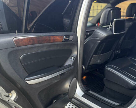 Серый Мерседес ГЛ-класс, объемом двигателя 5.5 л и пробегом 208 тыс. км за 16800 $, фото 17 на Automoto.ua