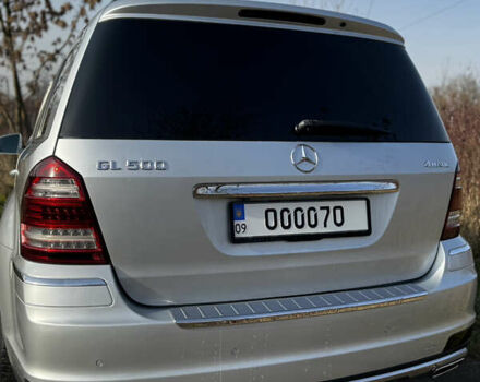 Серый Мерседес ГЛ-класс, объемом двигателя 5.5 л и пробегом 208 тыс. км за 16800 $, фото 1 на Automoto.ua