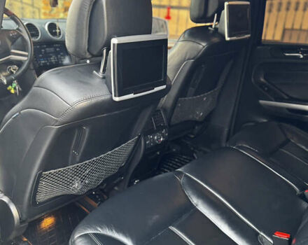 Серый Мерседес ГЛ-класс, объемом двигателя 5.5 л и пробегом 208 тыс. км за 16800 $, фото 19 на Automoto.ua