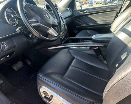 Серый Мерседес ГЛ-класс, объемом двигателя 2.99 л и пробегом 215 тыс. км за 19500 $, фото 11 на Automoto.ua