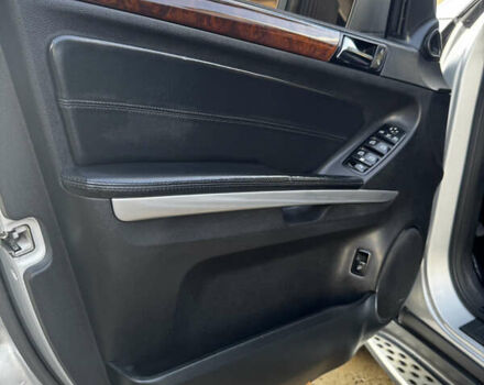 Серый Мерседес ГЛ-класс, объемом двигателя 5.5 л и пробегом 208 тыс. км за 16800 $, фото 23 на Automoto.ua