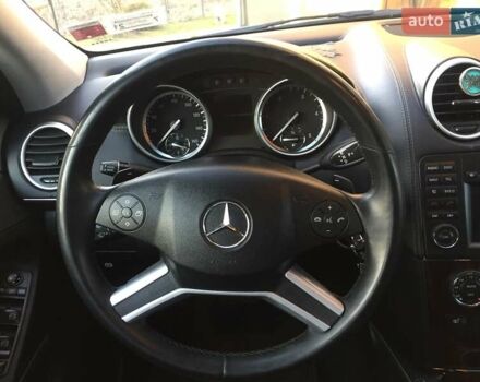 Серый Мерседес ГЛ-класс, объемом двигателя 3 л и пробегом 133 тыс. км за 23000 $, фото 14 на Automoto.ua