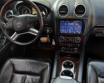 Серый Мерседес ГЛ-класс, объемом двигателя 5.5 л и пробегом 208 тыс. км за 16800 $, фото 14 на Automoto.ua