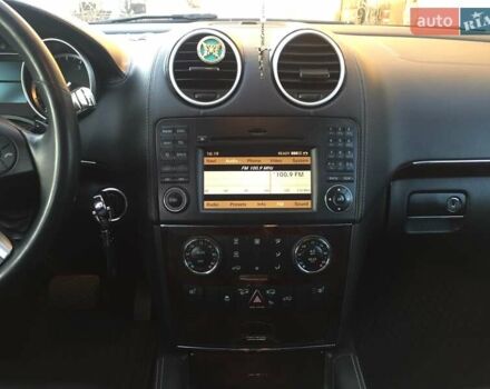 Серый Мерседес ГЛ-класс, объемом двигателя 3 л и пробегом 133 тыс. км за 23000 $, фото 15 на Automoto.ua