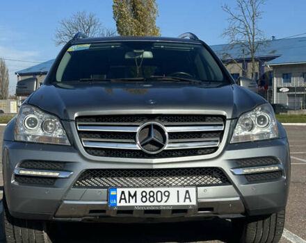Серый Мерседес ГЛ-класс, объемом двигателя 2.99 л и пробегом 215 тыс. км за 19500 $, фото 1 на Automoto.ua