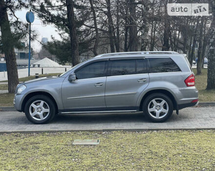 Серый Мерседес ГЛ-класс, объемом двигателя 3 л и пробегом 230 тыс. км за 17500 $, фото 7 на Automoto.ua