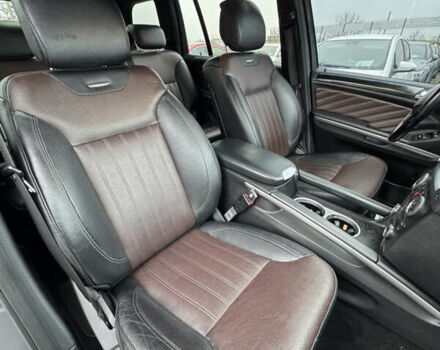 Серый Мерседес ГЛ-класс, объемом двигателя 3 л и пробегом 309 тыс. км за 20500 $, фото 33 на Automoto.ua